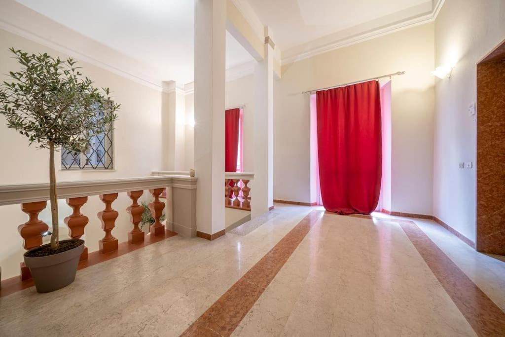 Via Emilia Centro - Stupendo Appartamento A モデナ エクステリア 写真
